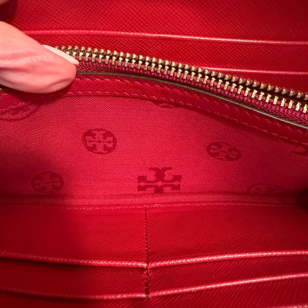 Tory Burch Red and Black Zip Wallet Duo - Picture 6 of 8